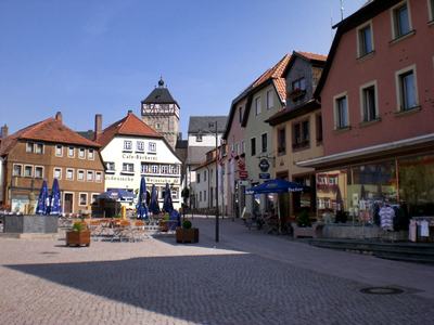 Marktplatz in Bischofsheim a.d. Rhn