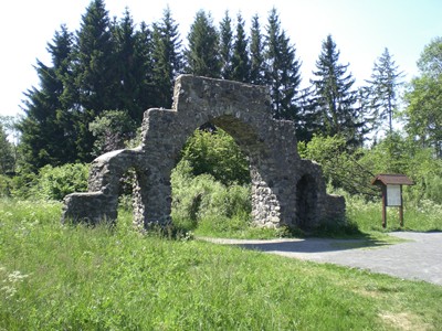 Tor Reichsarbeitslager vor dem Schwarzen Moor