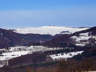 Wasserkuppe mit Schnee